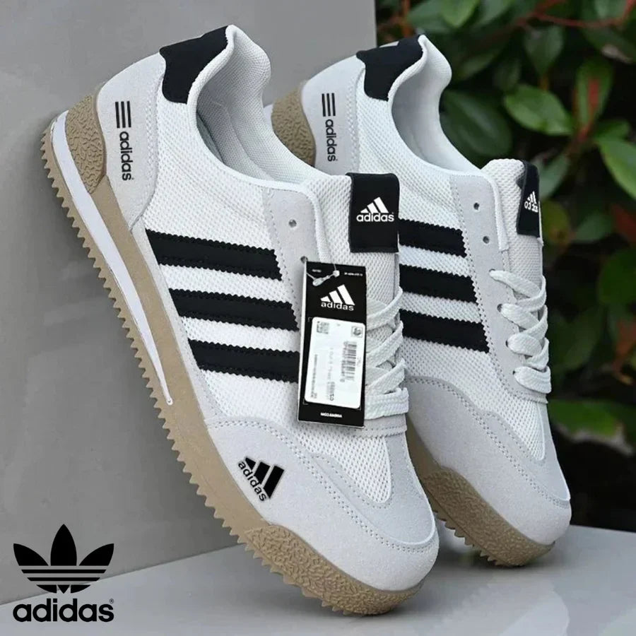 AD® Classic Motion Sneakers
